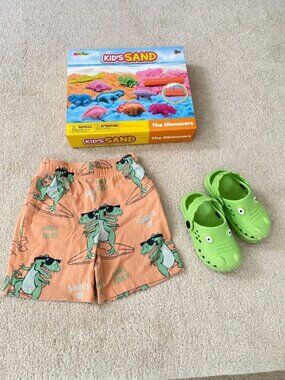 Kids Toys Magic SandDinosaur  New Boys Shorts Size 3 Aligators Surf + Crocs Sz 7